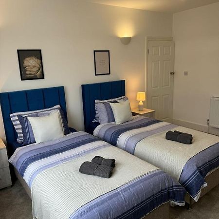 Smart Guest Rooms Fast Access To Central London Via Piccadilly Line New Southgate Exterior photo