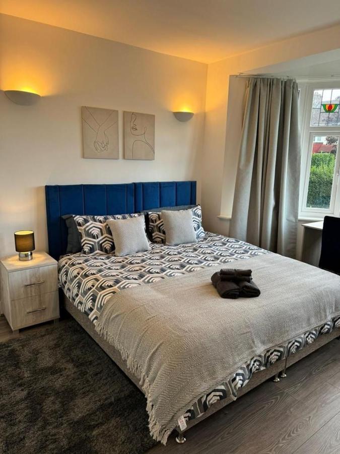 Smart Guest Rooms Fast Access To Central London Via Piccadilly Line New Southgate Exterior photo